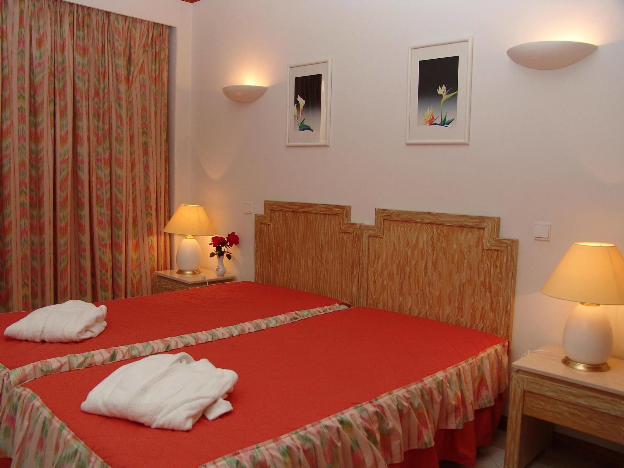 Luna Clube Oceano Albufeira Phòng bức ảnh